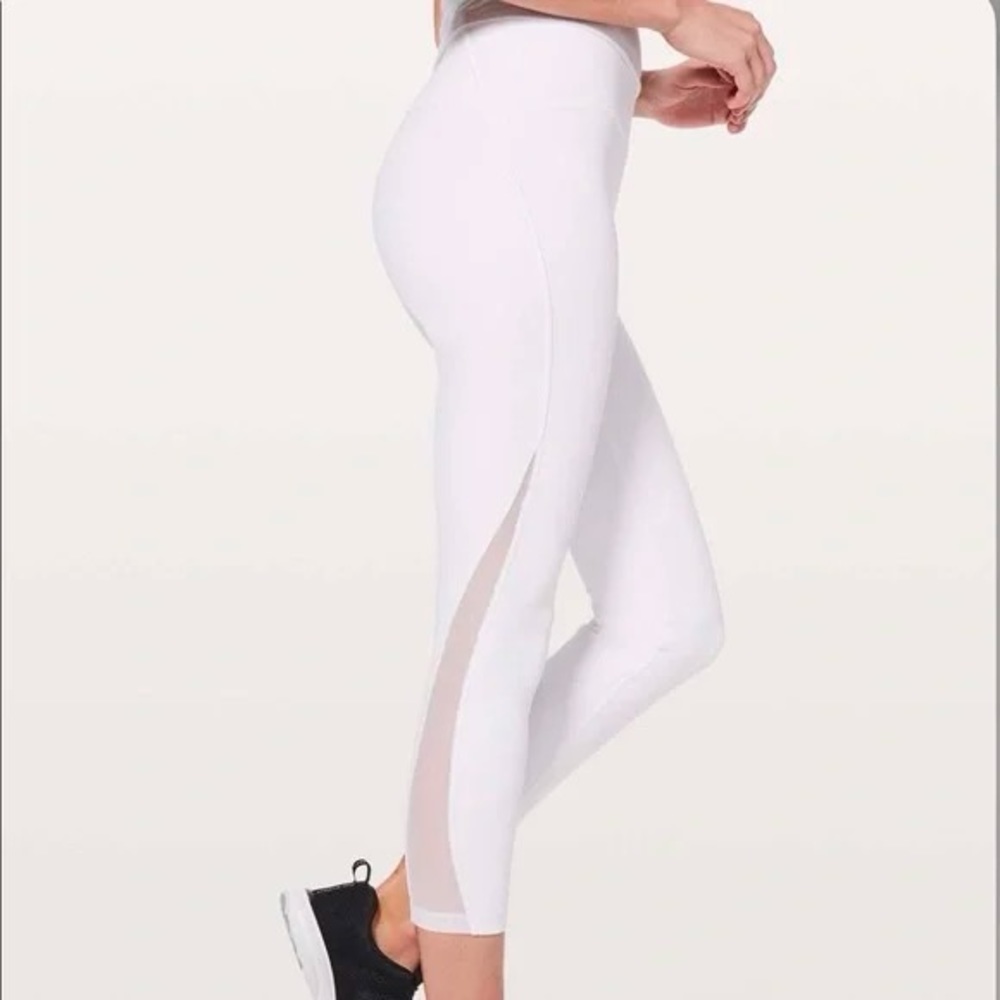 White Lululemon Leggings with Side Panel Mesh
No Flaws
Size 4